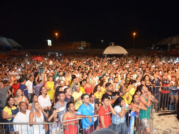 Público na despedida de Joelma