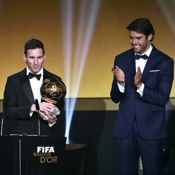 Kaká anunciou vitória de Messi (Crédito: AFP)