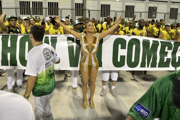 Claudinha foi o centro das atrações