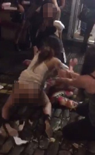 Briga entre mulheres chamou atenção na China (Crédito: Reprodução)