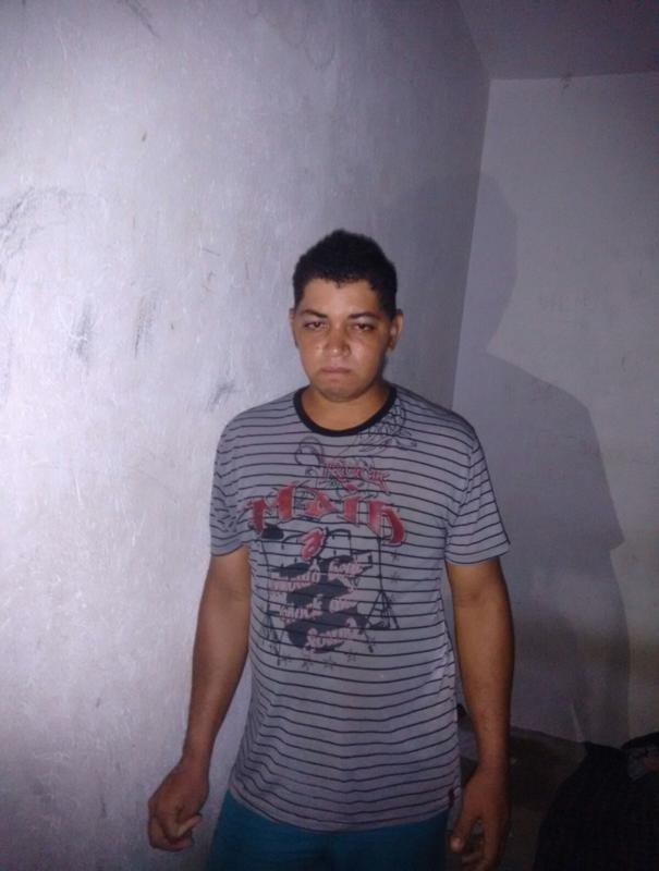 Assaltante preso (Crédito: Reprodução)