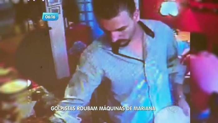 Golpistas foram flagrados por câmeras de segurança (Crédito: Reprodução)