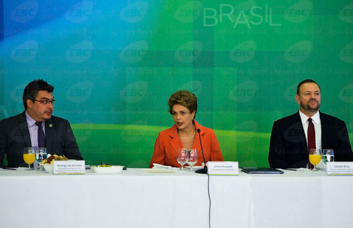 Dilma durante café da manhã (Crédito: Agência Brasil )