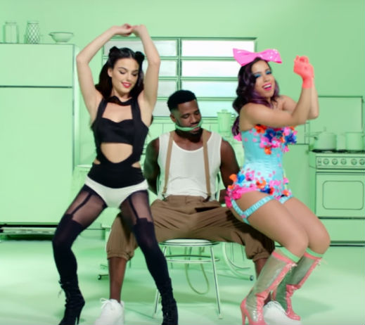 Isis Valverde, Jhama e Anitta (Crédito: Reprodução/Youtube)