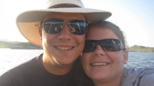 Tony Schmucker e sua esposa (Crédito: Arquivo Pessoal )