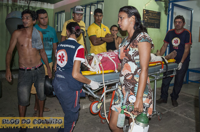 Motociclista fica ferido em acidente (Crédito: Blog do Coveiro)