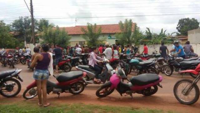 Bandidos fizeram uma criança de refém e houve troca de tiros com a polícia (Crédito: Reprodução)