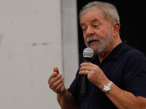 Luiz Inácio Lula da Silva faz exâmes em São Paulo