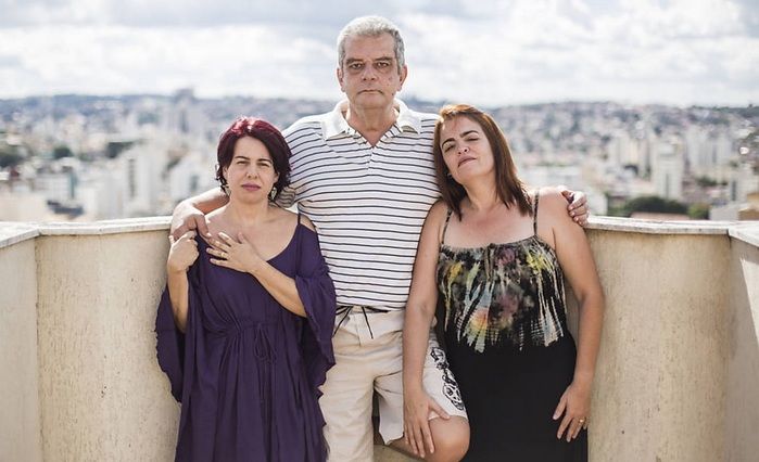 Trio vive muito bem em apartamento (Crédito: Reprodução)