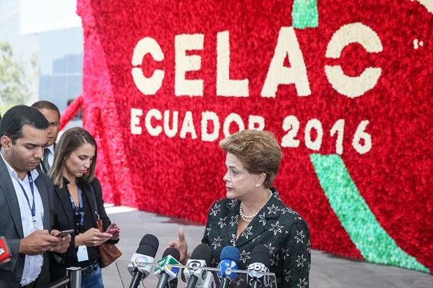 Dilma Rousseff, durante entrevista em Quito, no Equador