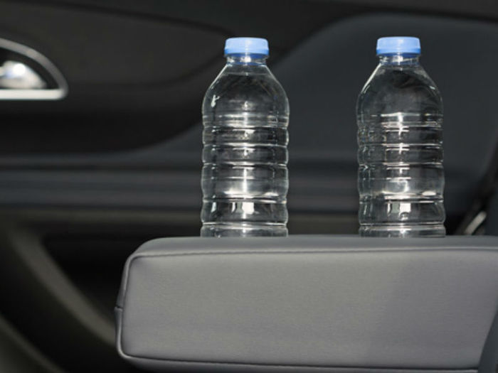 Garrafa de água no carro (Crédito: Divulgação)