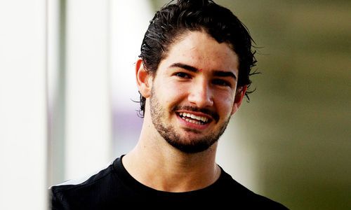 Alexandre Pato se apresentou ao Chelsea