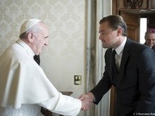 DiCaprio e Papa Francisco se reúnem para falar sobre meio ambiente