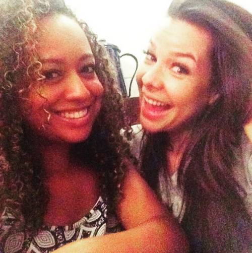 Fernanda e Aretha se encontram