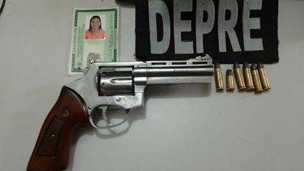 Joana Arma que estava em posse de D’Arc Rodrigues de Oliveira