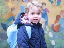 Príncipe George é fotografado em primeiro dia de aula