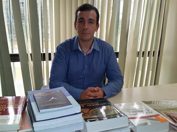 Marcos Alberto coleciona posses em concursos públicos (Crédito: Arquivo Pessoal )
