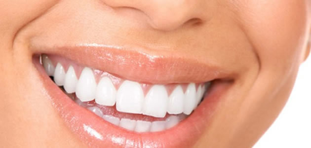 7 alimentos que ajudam na saúde dos dentes e gengiva