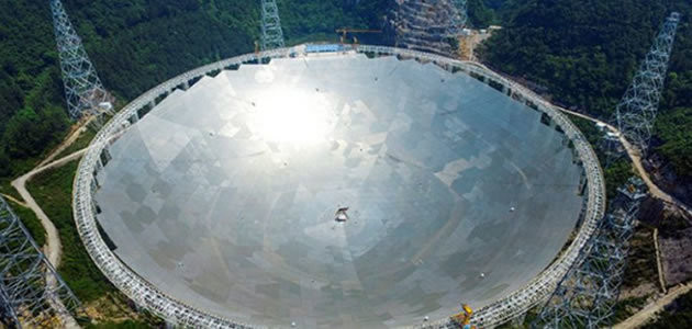 China inaugura maior radiotelescópio do mundo
