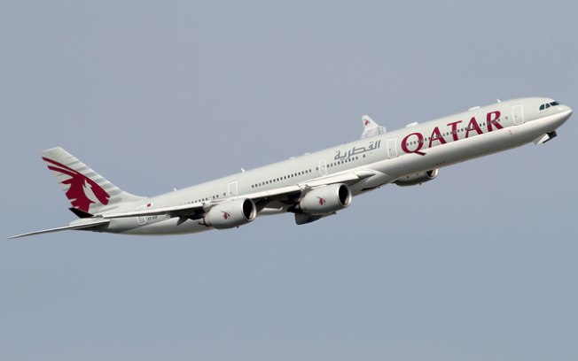 ebê foi encontrado pela equipe de limpeza da Qatar Airways