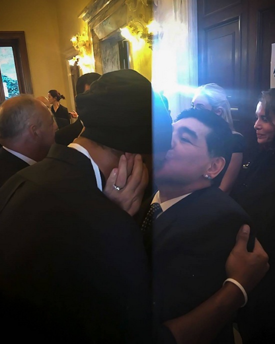 Ronaldinho Gaúcho e Maradona (Crédito: Reprodução)