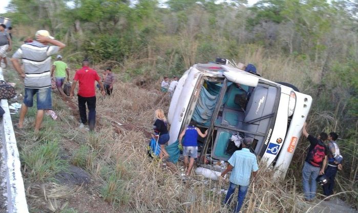 Ônibus saiu de Parnaíba com destino a Brasília