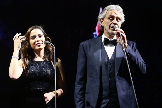 Após polêmica, Anitta canta com Andrea Bocelli em São Paulo (Crédito: Manuela Scarpa/Brazil News)