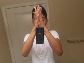 Conheça o novo estilo de selfie que está agitando a internet
