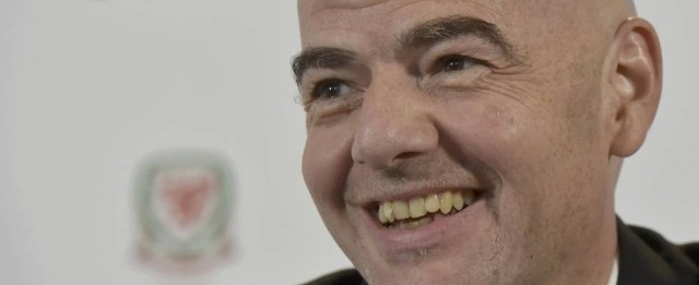 Presidente da Fifa corta carros de luxo e regalias de cartolas