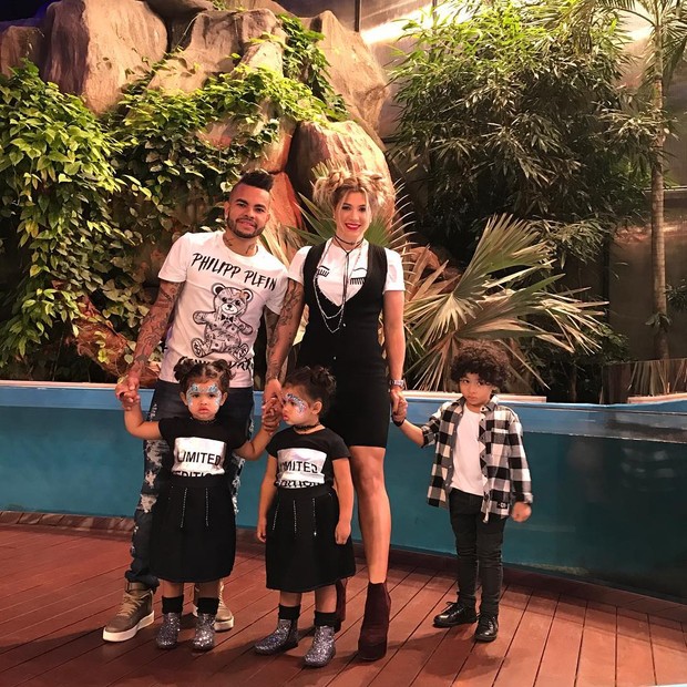 Dani Souza e família (Crédito: Reprodução)