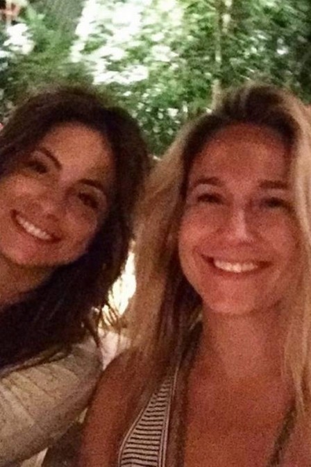 Fernanda Gentil posta primeira foto com a namorada no instagram