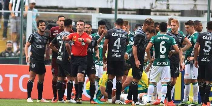 Figueirense recorre ao STJD por causa de gol do Palmeiras