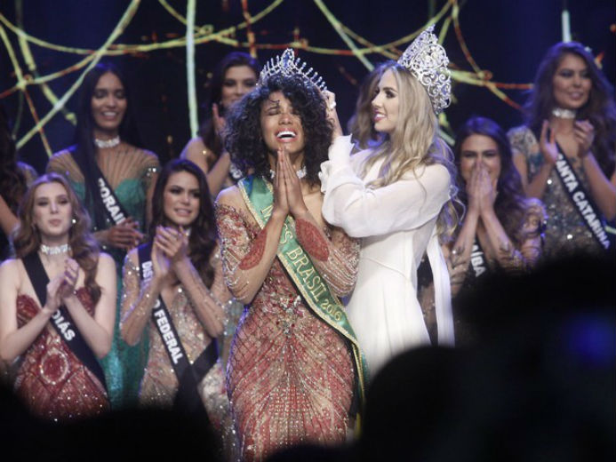 Raissa Santana é eleita Missa Brasil 2016