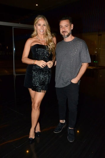 Rodrigo Faro comemora 43 anos super festa repleta de famosos