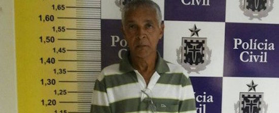 Idoso é preso após marcar encontro com menino de 13 anos