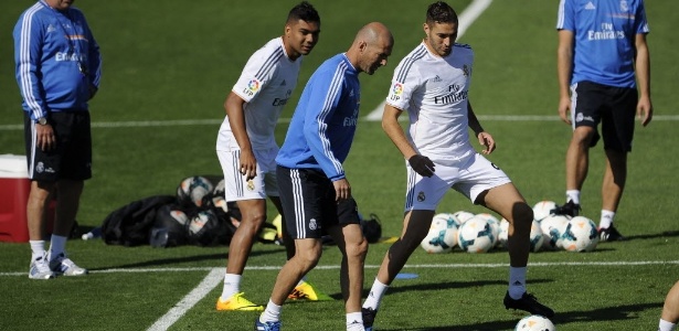 Zidane em treino do Real Madrid (Crédito: Reprodução)