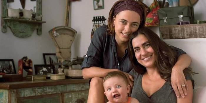 Mulher de Carol Machado mostra barrigão da 2ª filha do casal