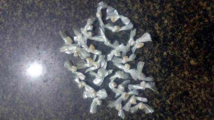 Adolescente de 14 anos é apreendido com 30 pedras de crack (Crédito: Divulgação)