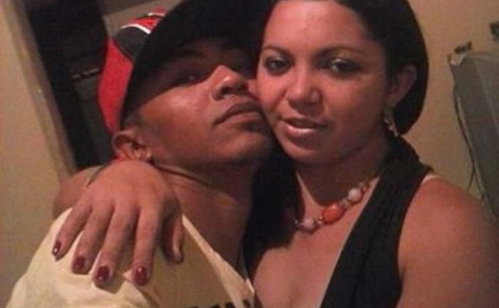 Mulher foi presa acusada de matar o marido (Crédito: Reprodução)