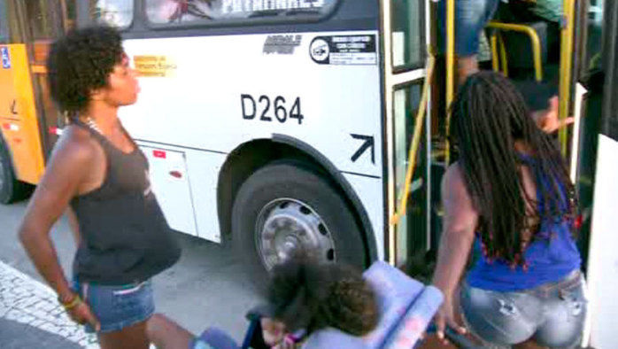 Criança com deficiência é impedida de embarcar em ônibus coletivo