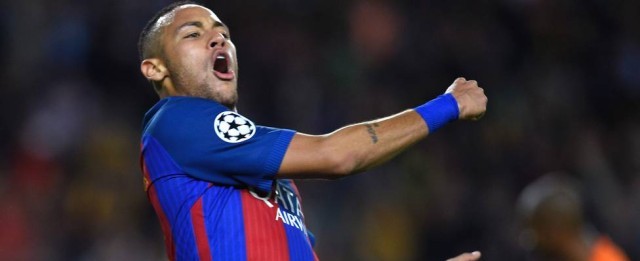 Jornal afirma que Neymar não foi para o PSG por "ambição do pai"