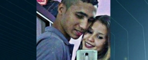 Jovem morre em acidente enquanto entregava convites do casamento