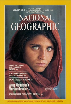 Gula foi imortalizada em capa da revista National Geographic em 1985 (Crédito: AFP)
