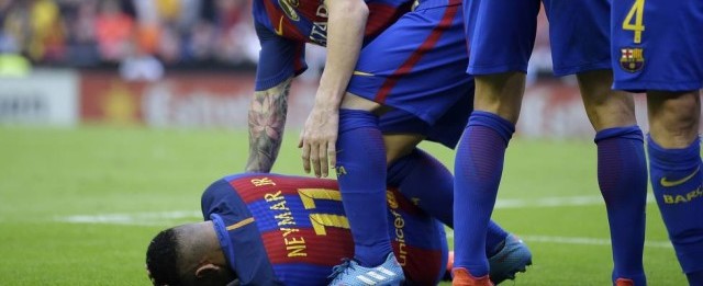 Rafinha sai em defesa de Neymar: 'Vtima de campanha midiática'