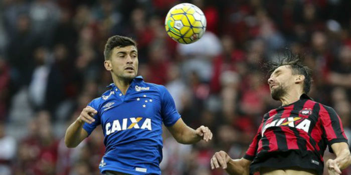 Atletico-PR vence o Cruzeiro e voltar a ocupar o G-6 no campeonato