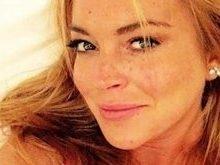 Lindsay Lohan perde pedaço do dedo em acidente com barco