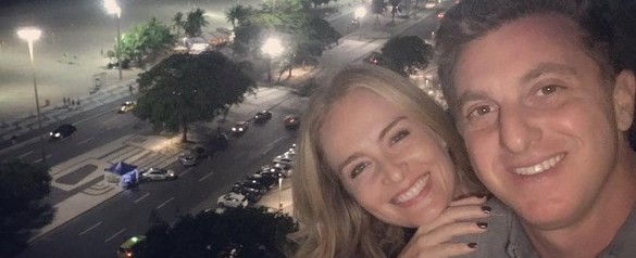 Angélica e Luciano comemoram 12 anos de casamento e se declaram