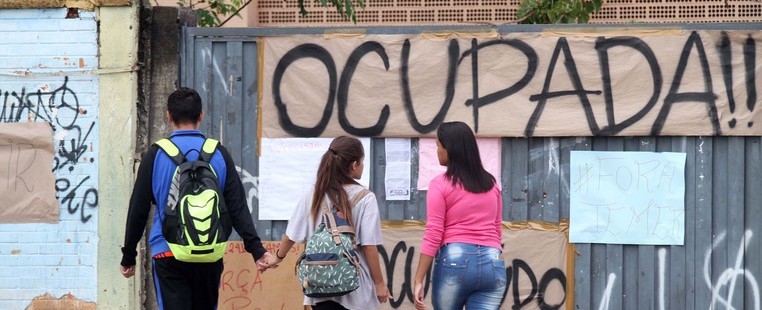 Locais de prova ocupados têm que ser liberados ainda nesta segunda