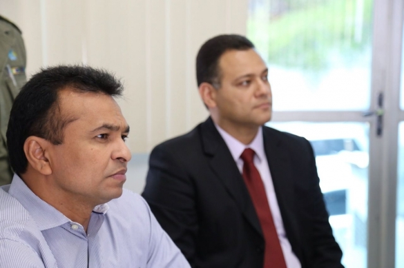 Secretário estadual da Segurança Pública, Fábio Abreu, o delegado-geral de Polícia Civil, Riedel Batista (Crédito: Divulgação)