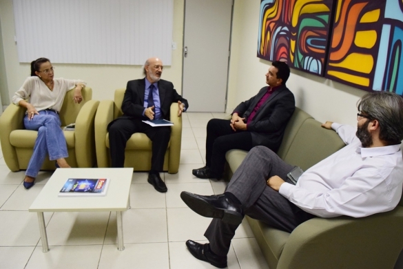 Representantes da ATI e do TJ tratam de parceria (Crédito: Divulgação)